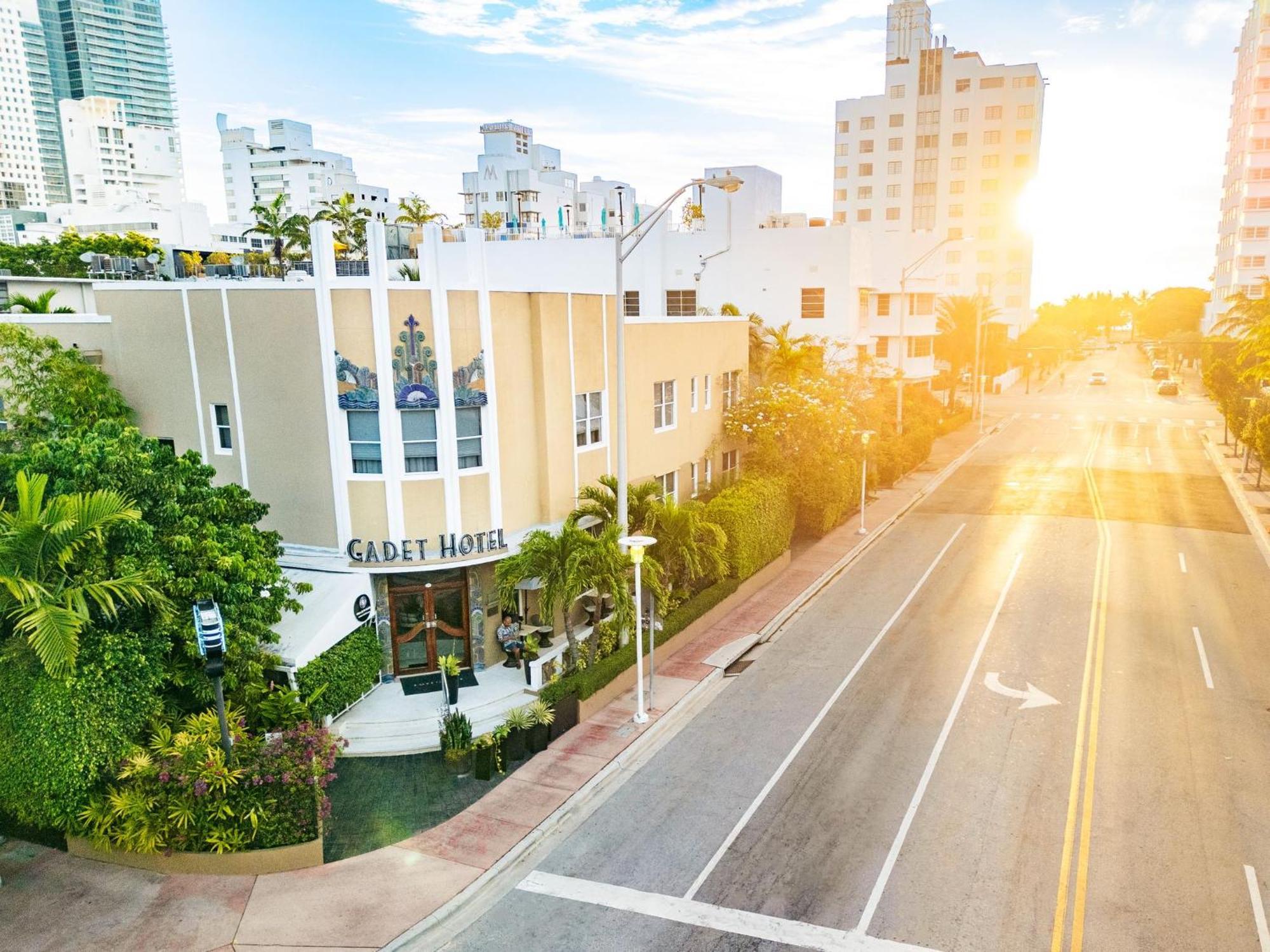 Cadet Hotel Miami Beach Exterior photo