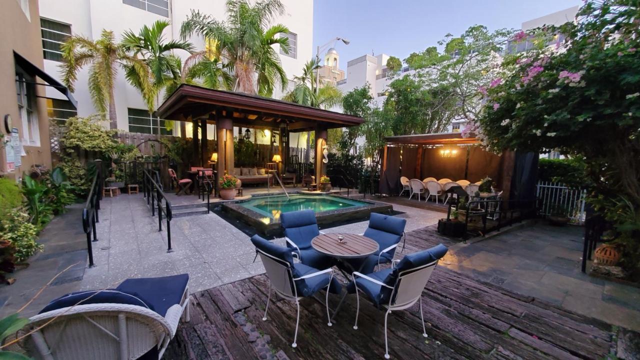 Cadet Hotel Miami Beach Exterior photo